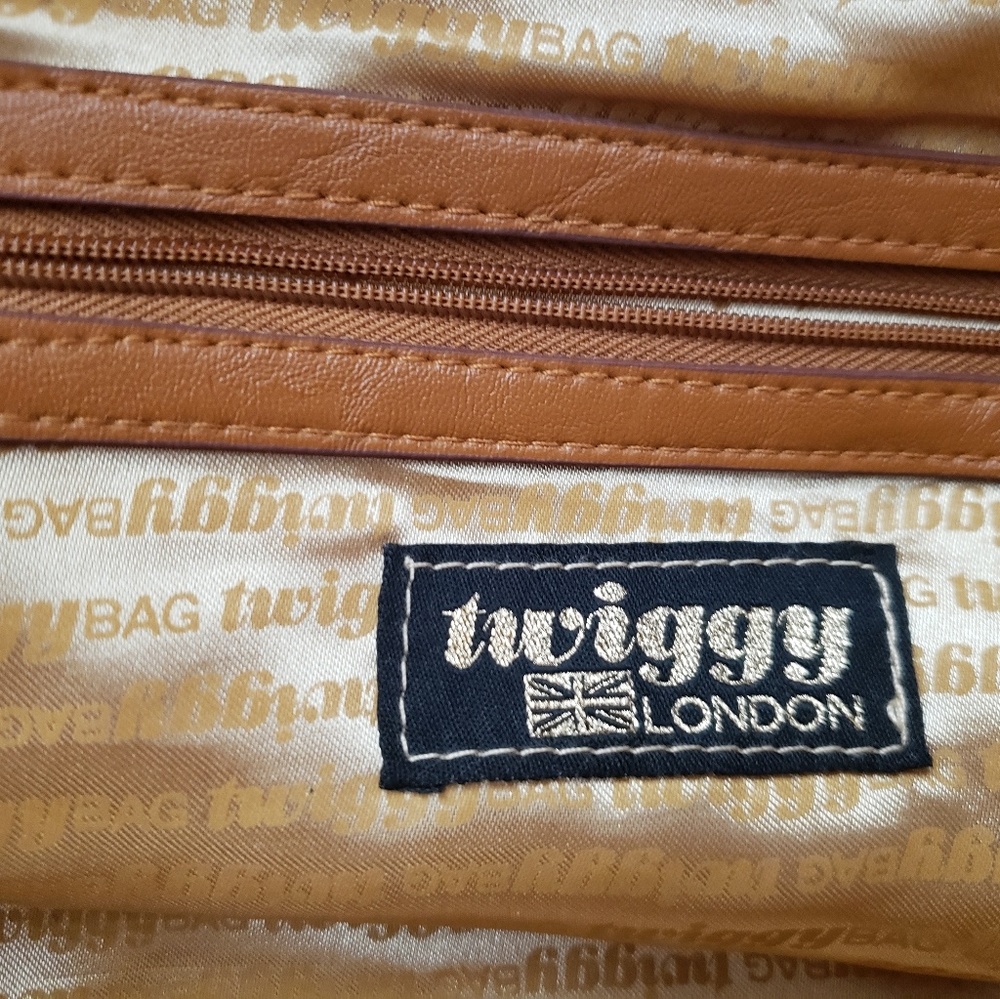 Twiggy London Snake Print Purse - Picture 5 of 8